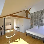 Manoir De L'eveche Et 3*