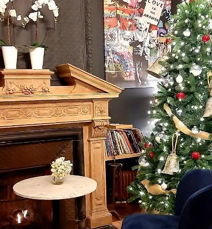 Manoir De L'eveche Et Лизьё