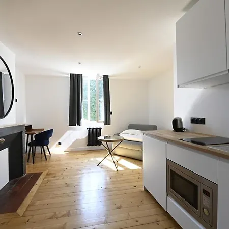 Manoir De L'eveche Et 3*