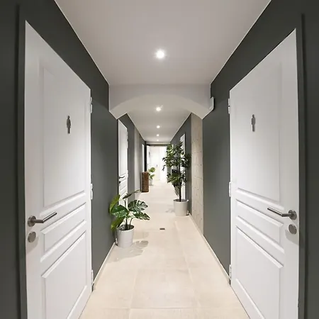 Manoir De L'eveche Et Lägenhetshotell 3*