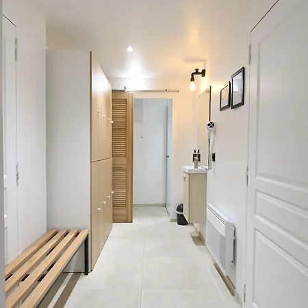 Manoir De L'eveche Et Апарт-отель Лизьё