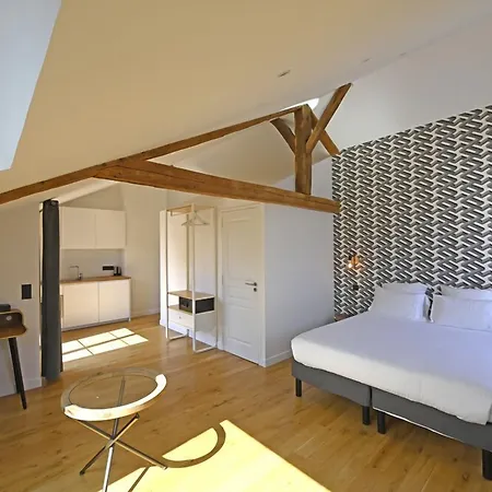 Manoir De L'eveche Et Лизьё