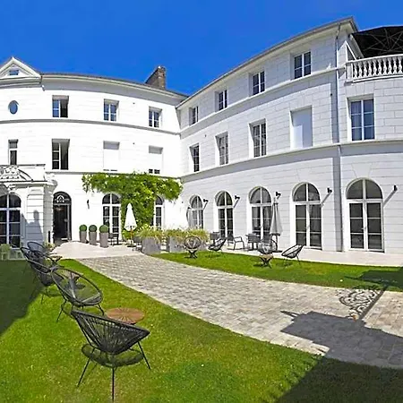 Manoir De L'eveche Et アパートホテル