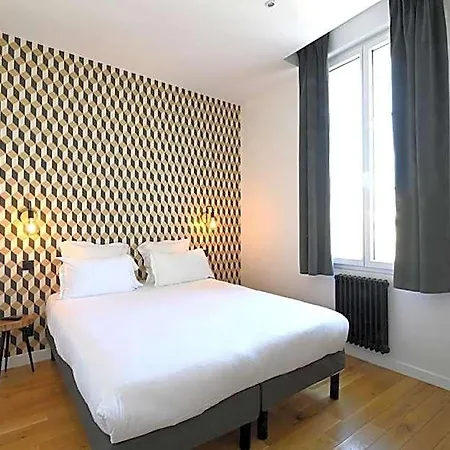 Manoir De L'eveche Et 3*