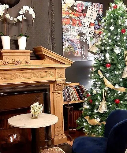 Manoir De L'eveche Et Лизьё