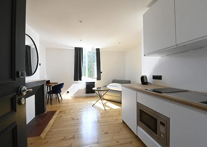 Manoir De L'eveche Et 4*