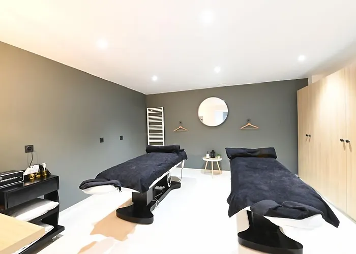 Manoir De L'eveche Et