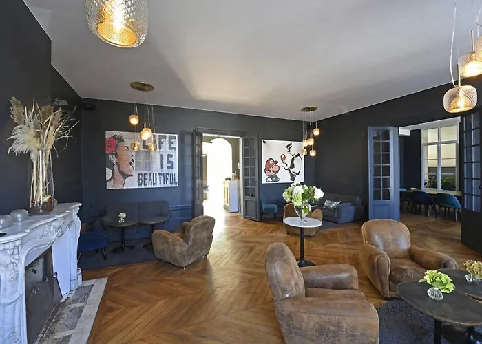 Manoir De L'eveche Et 4*