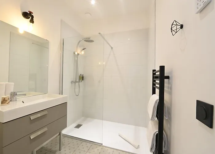 Manoir De L'eveche Et Aparthotel 4*