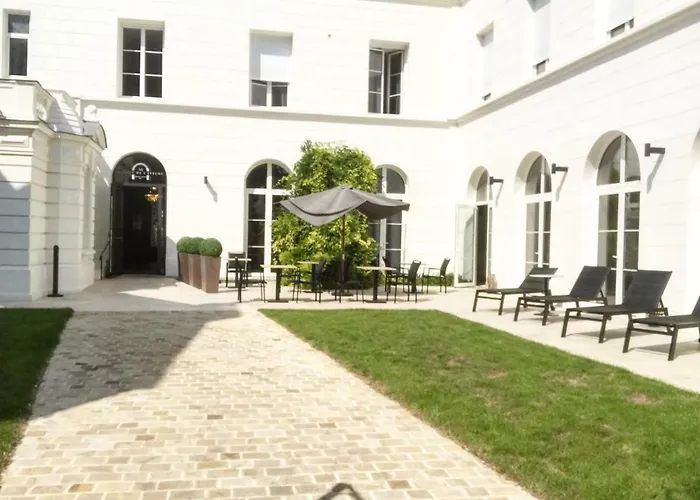 Manoir De L'eveche Et 4* Lisieux